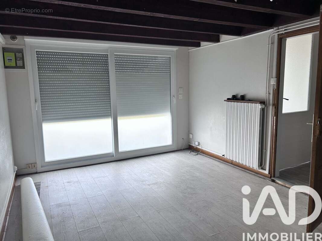 Photo 2 - Maison à LAFEUILLADE-EN-VEZIE