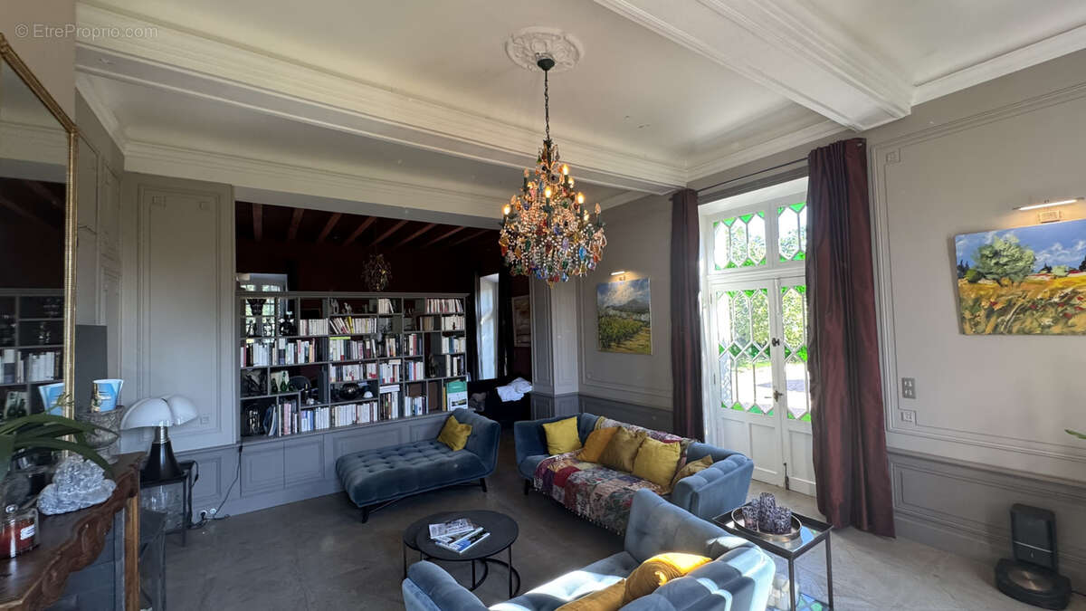 Maison à LORIOL-DU-COMTAT