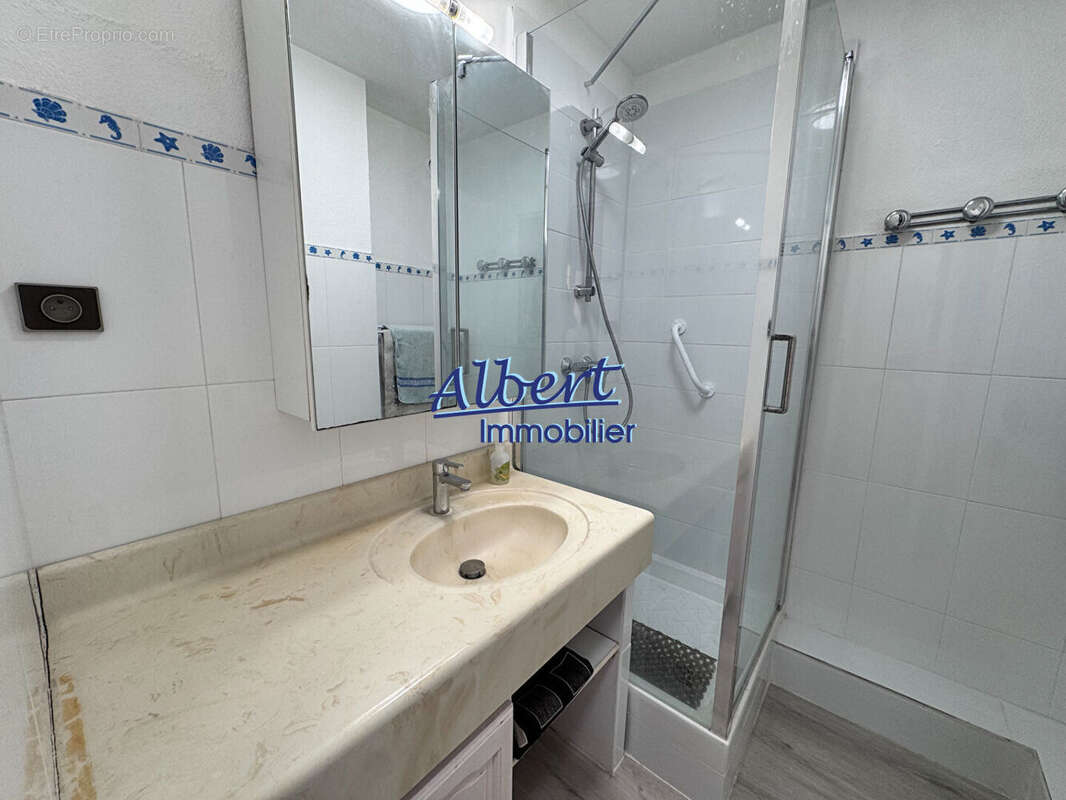 Appartement à SIX-FOURS-LES-PLAGES
