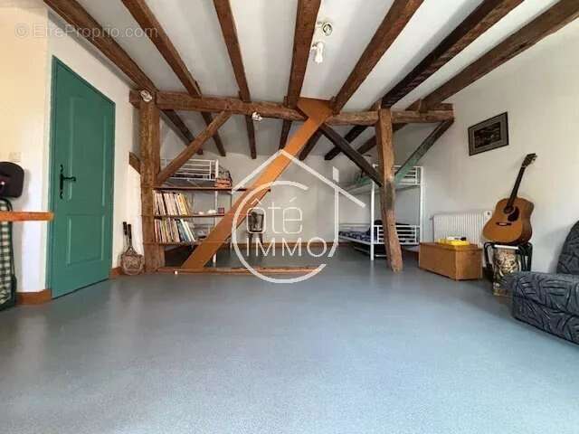 Maison à SAINT-PIERRE-D'EYRAUD