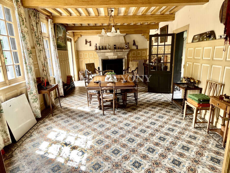 Maison à PONT-L&#039;EVEQUE