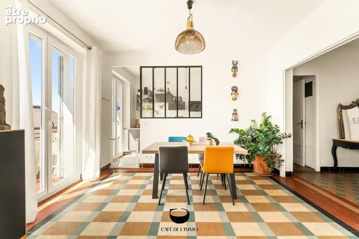 Appartement à MARSEILLE-7E
