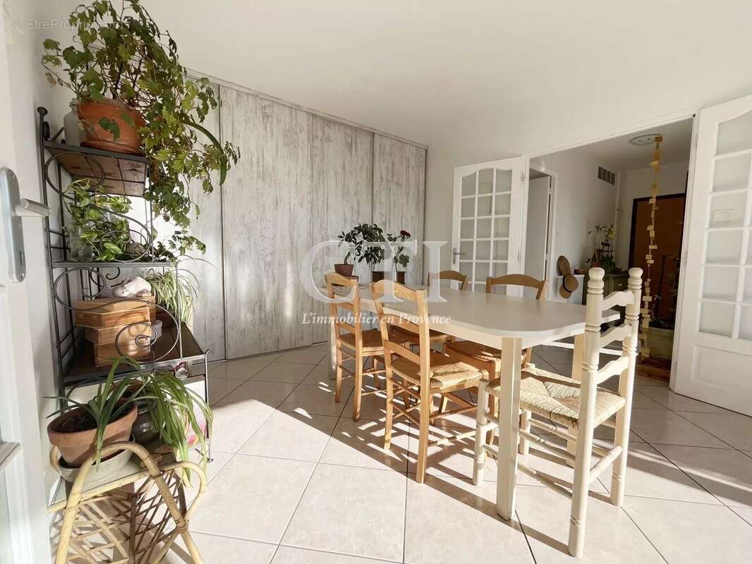 Appartement à NYONS