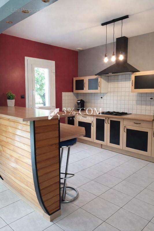 Maison à LOCOAL-MENDON