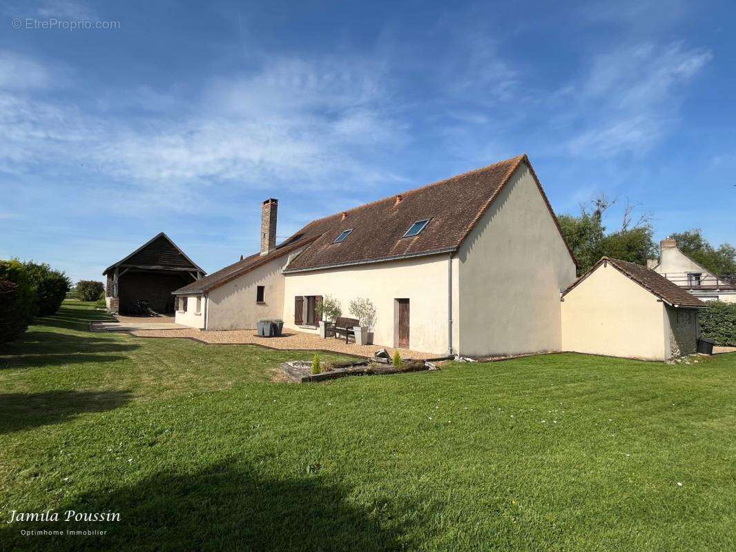 Maison de Campagne (137 m2 - 7 pièces) NOYANT-VILLAGES (49) - photo 11
