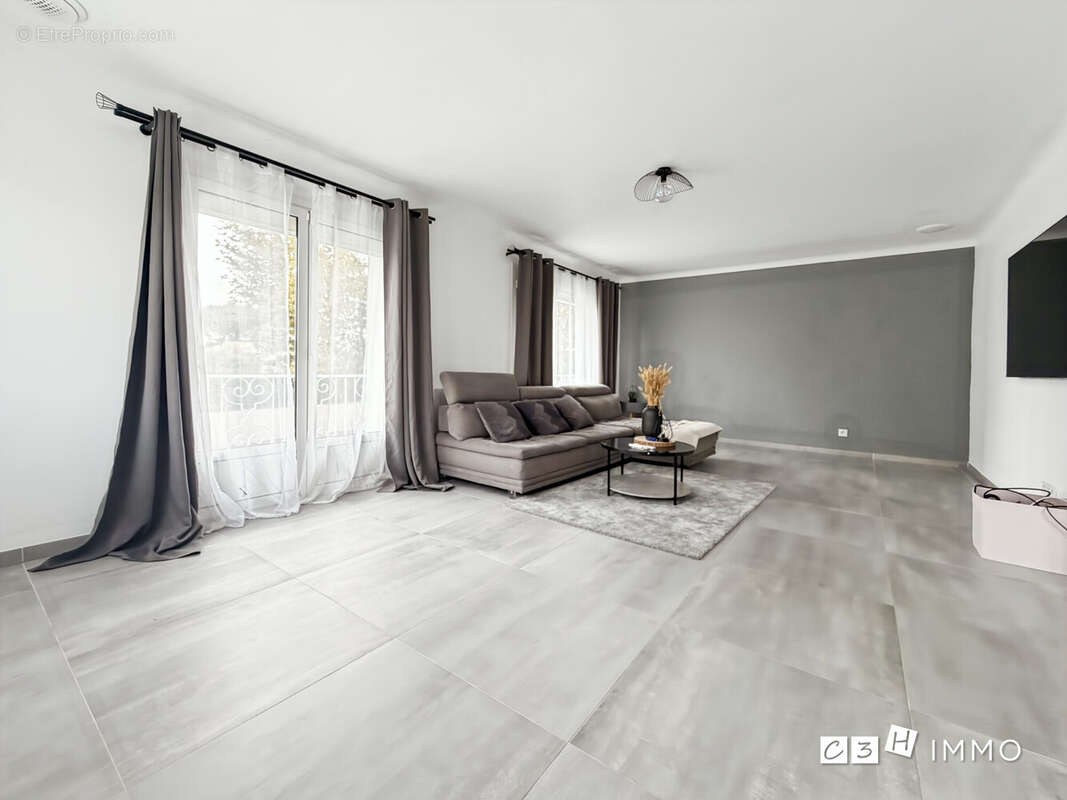 Appartement à PINSAGUEL