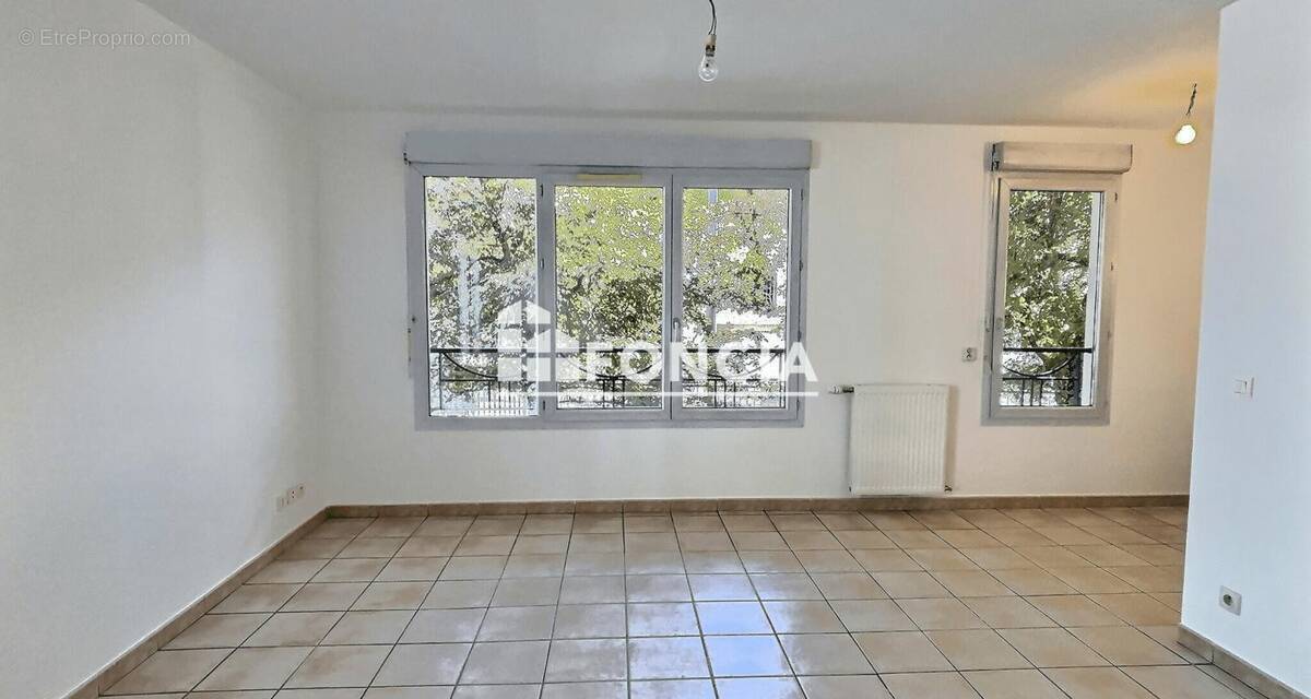 Appartement à LYON-9E