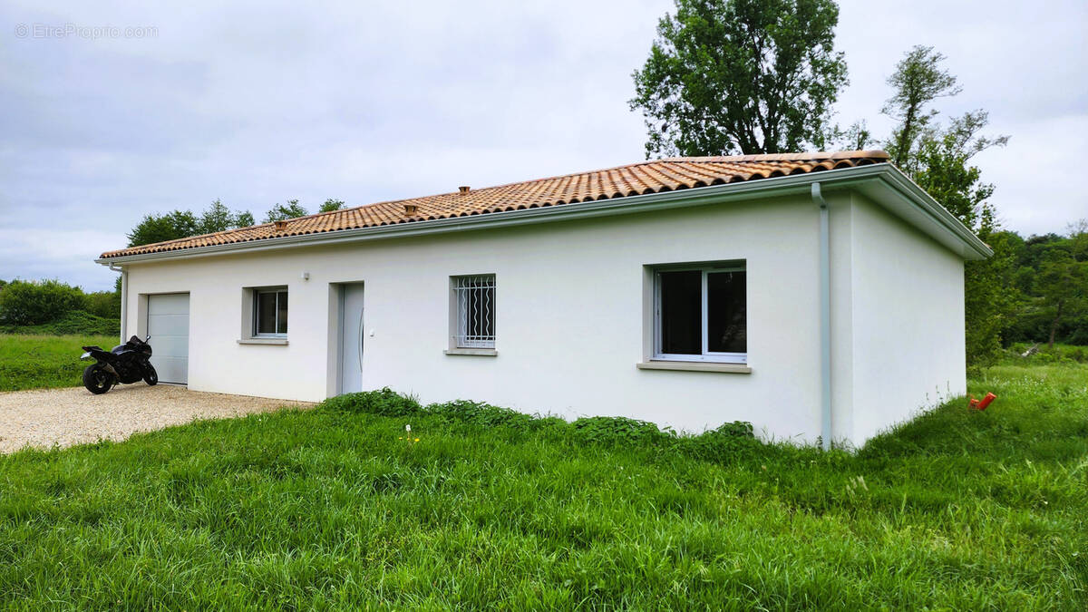 Maison à CASTELJALOUX