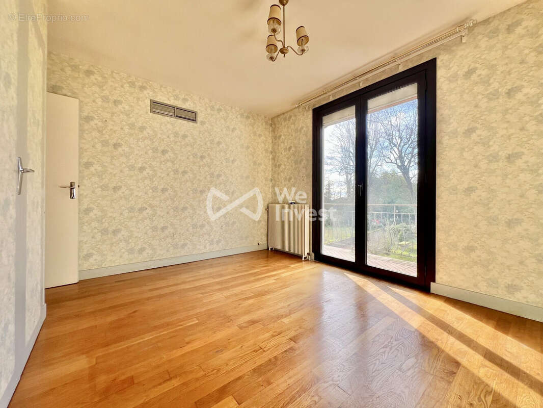 Maison 129 m² à Marsat  - photo 8