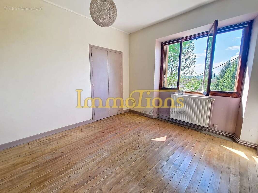 Maison à SAINT-ROMANS