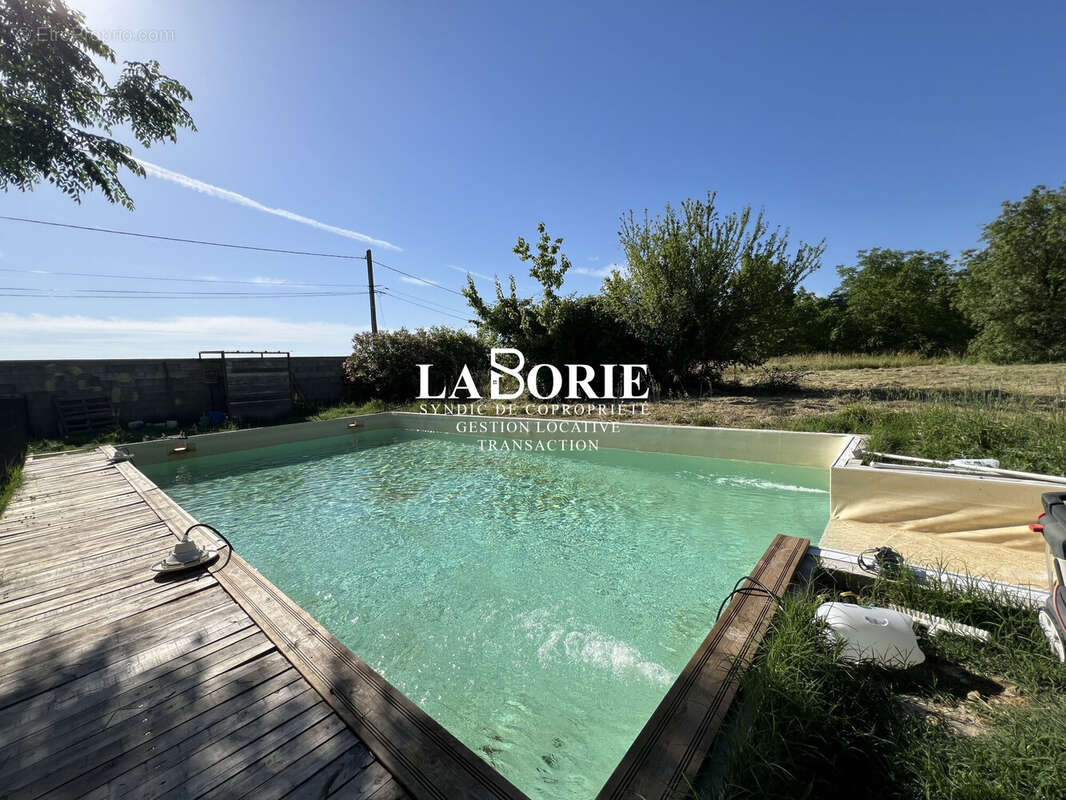 Maison 340 m² à Caderousse  - photo 4