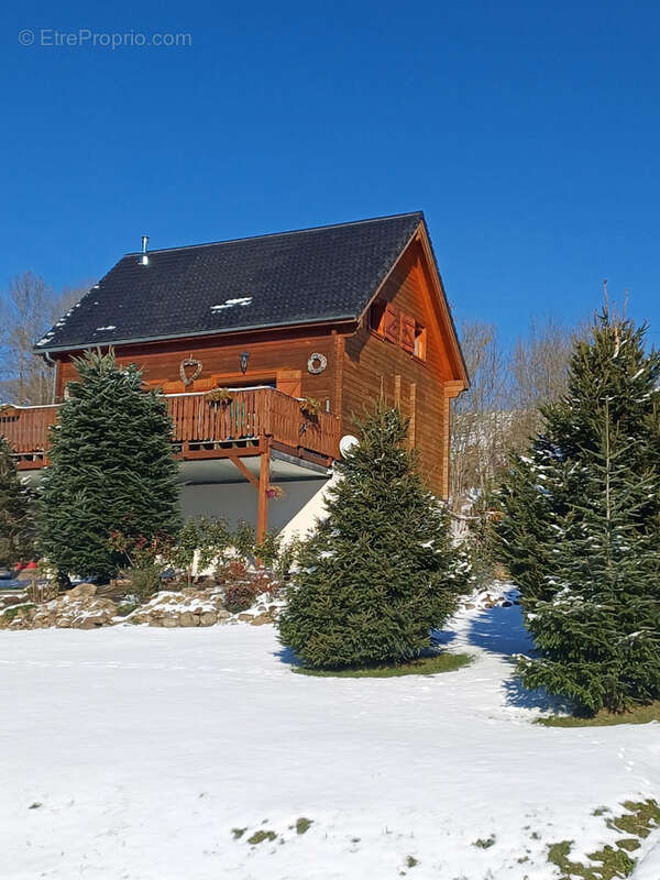 Maison à CHASTREIX