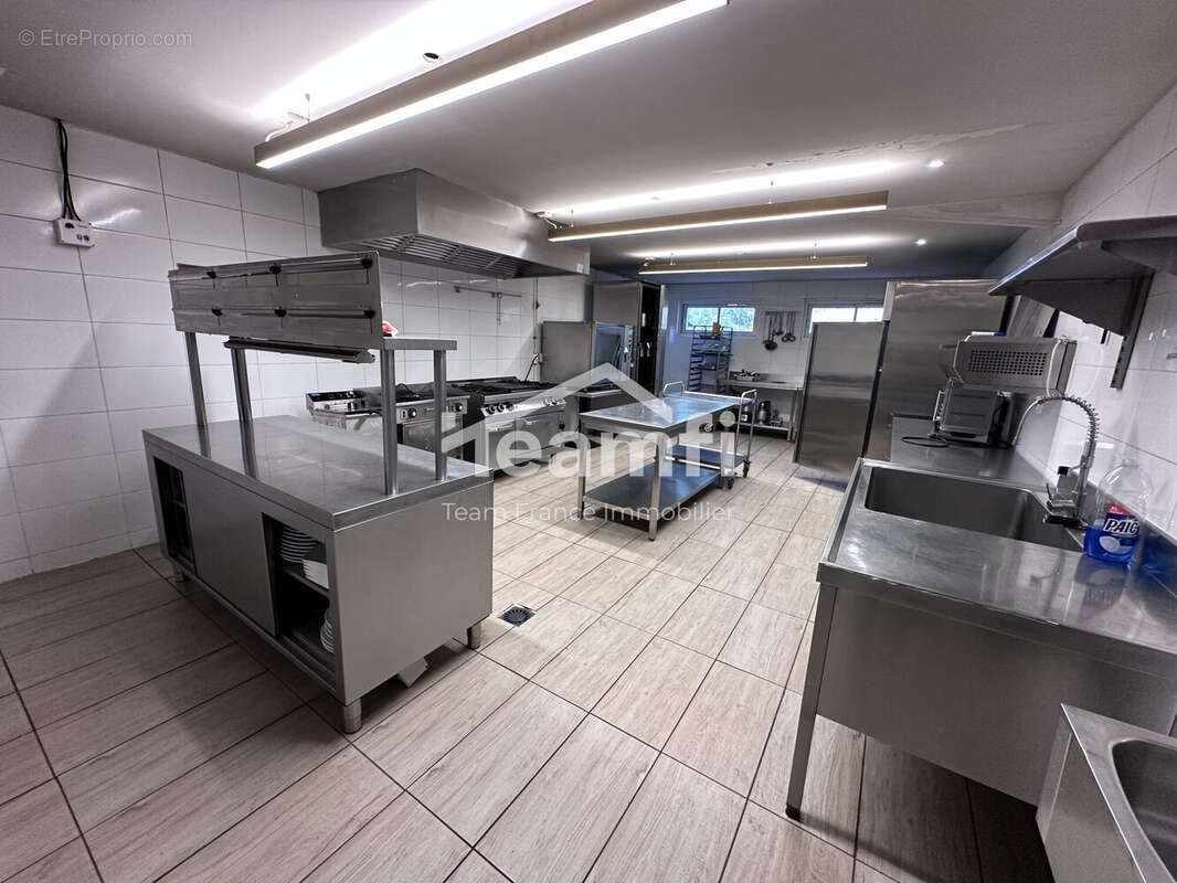 Terrain à SAINT-REMY-SUR-DUROLLE