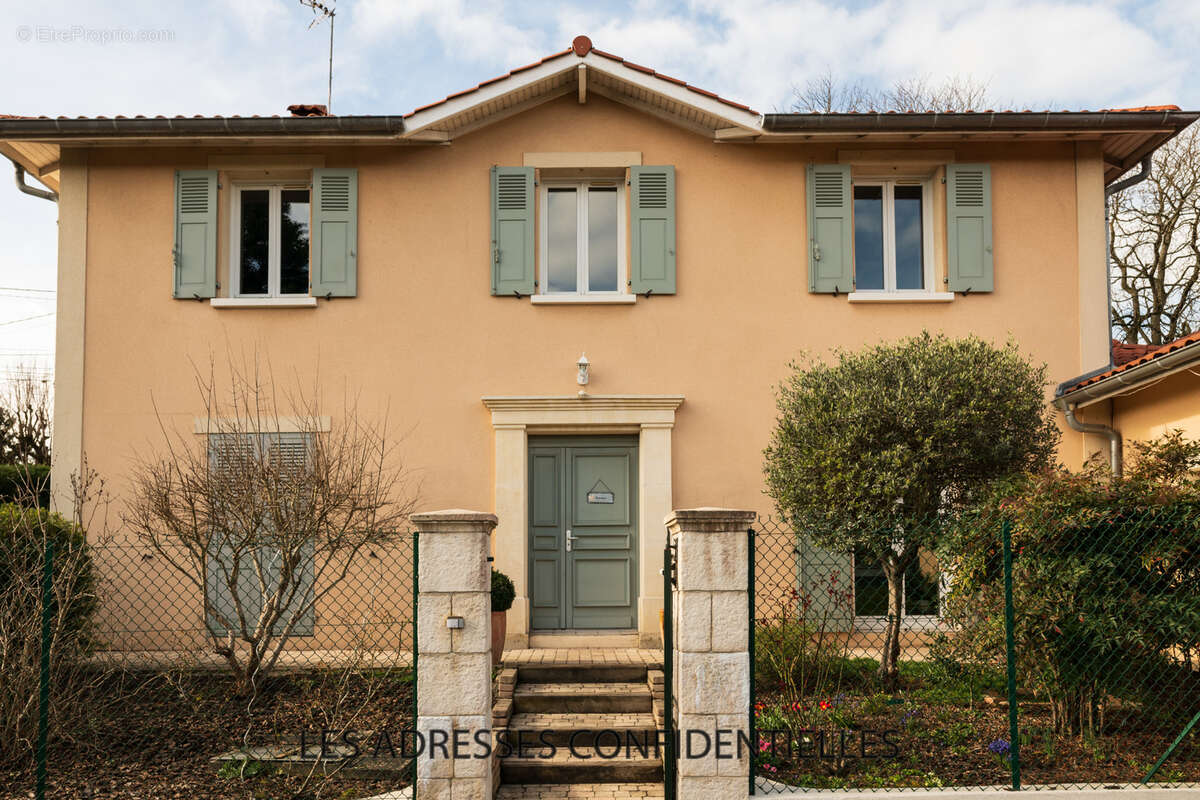 Maison à FRANCHEVILLE