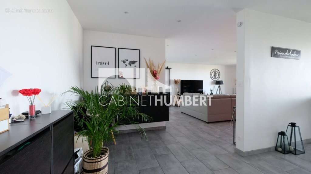 Appartement à SAINT-ETIENNE