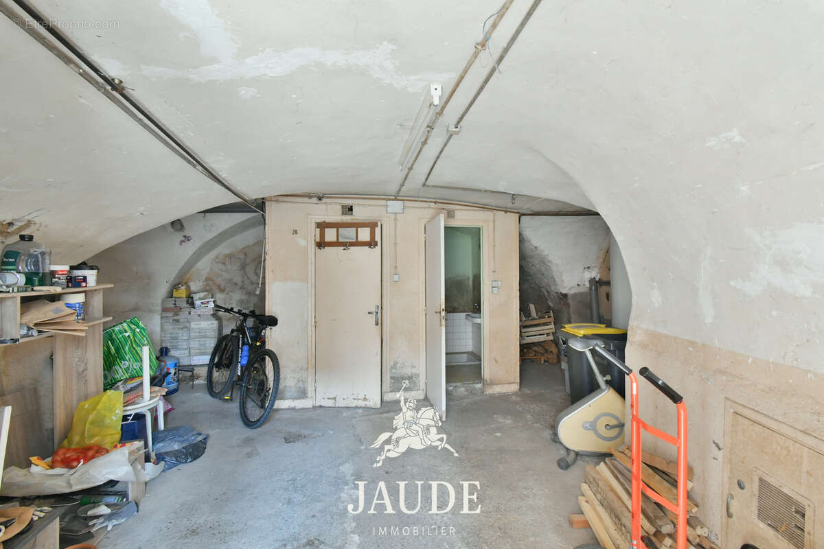 Maison de bourg (100m2) avec petit garage et cave à Ceyrat - photo 8