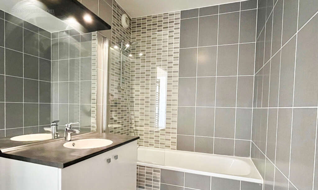 Appartement 64 m² à Sartrouville  - photo 9