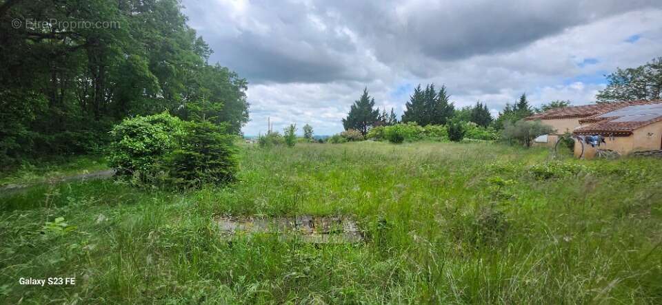 Terrain à FAUCH