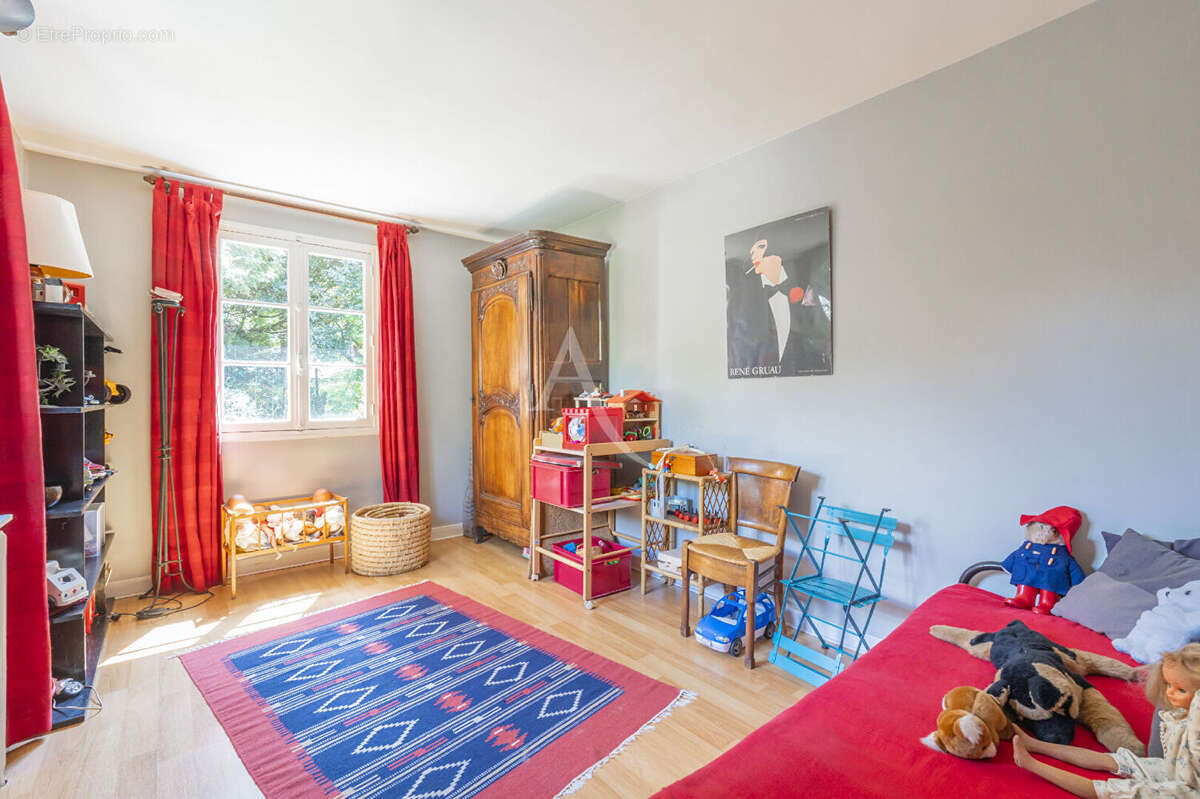 Maison Louveciennes 8 pièces 171 m2 - photo 17