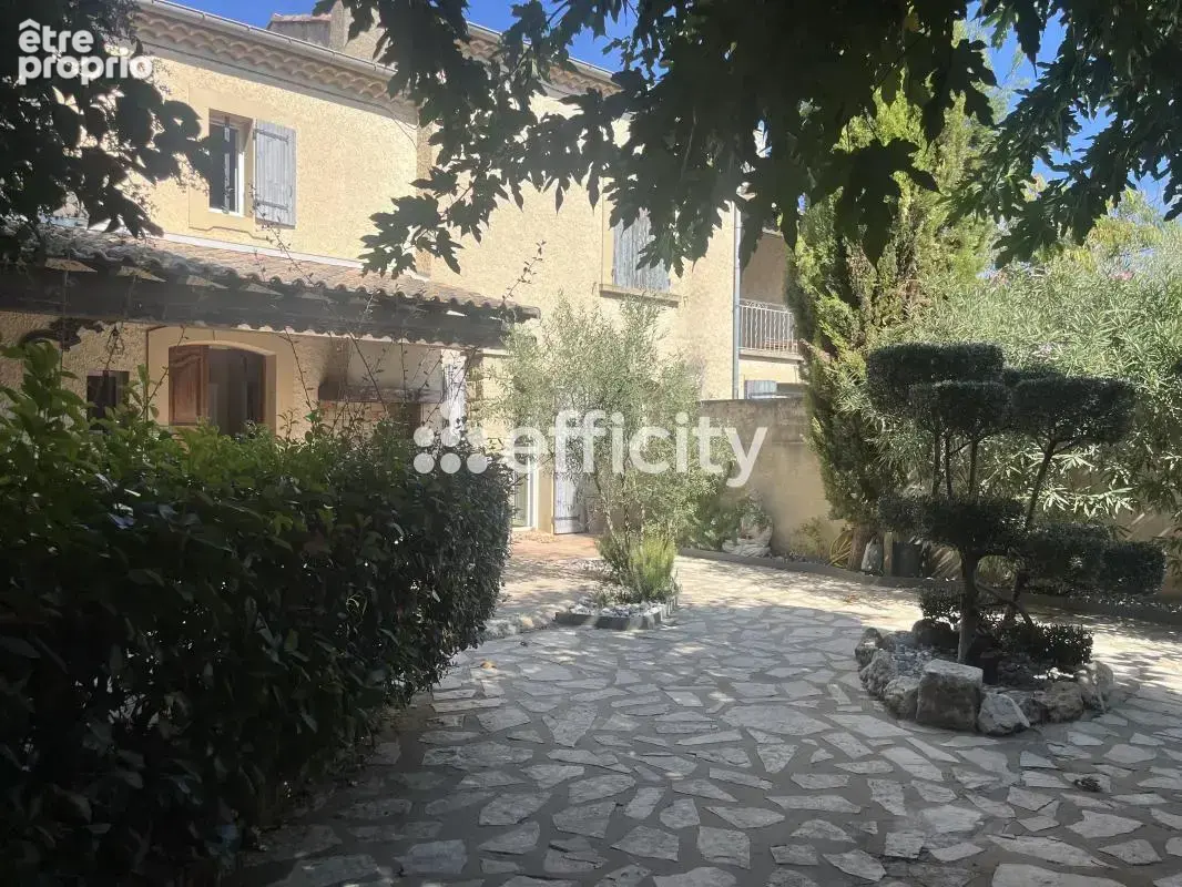 Maison 5 pièces 138 m² à vendre à Cabannes (13440) - photo 3