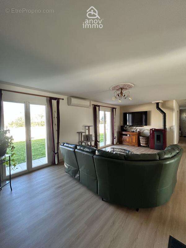 Maison à CHAMPMILLON