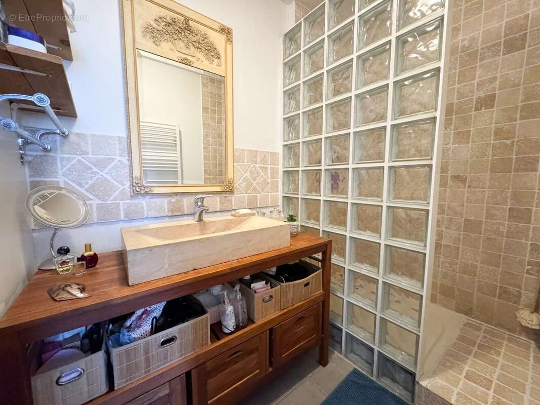 Appartement à VITROLLES