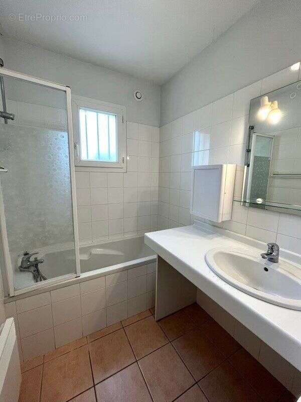 Photo 8 - Maison à LA TURBALLE