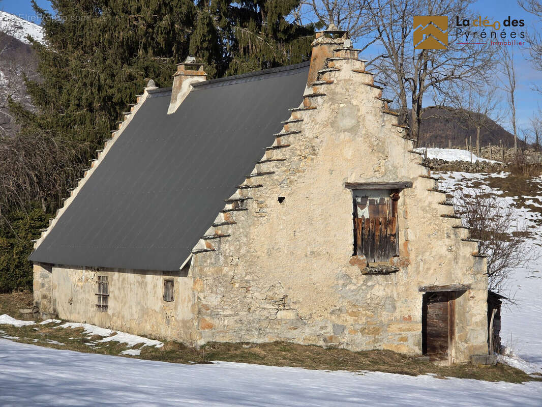Maison à CAMPAN