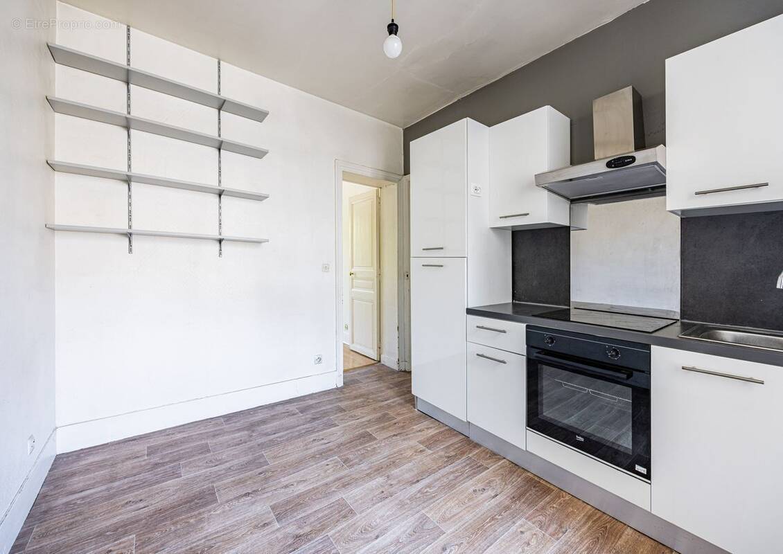 Appartement à PARIS-19E