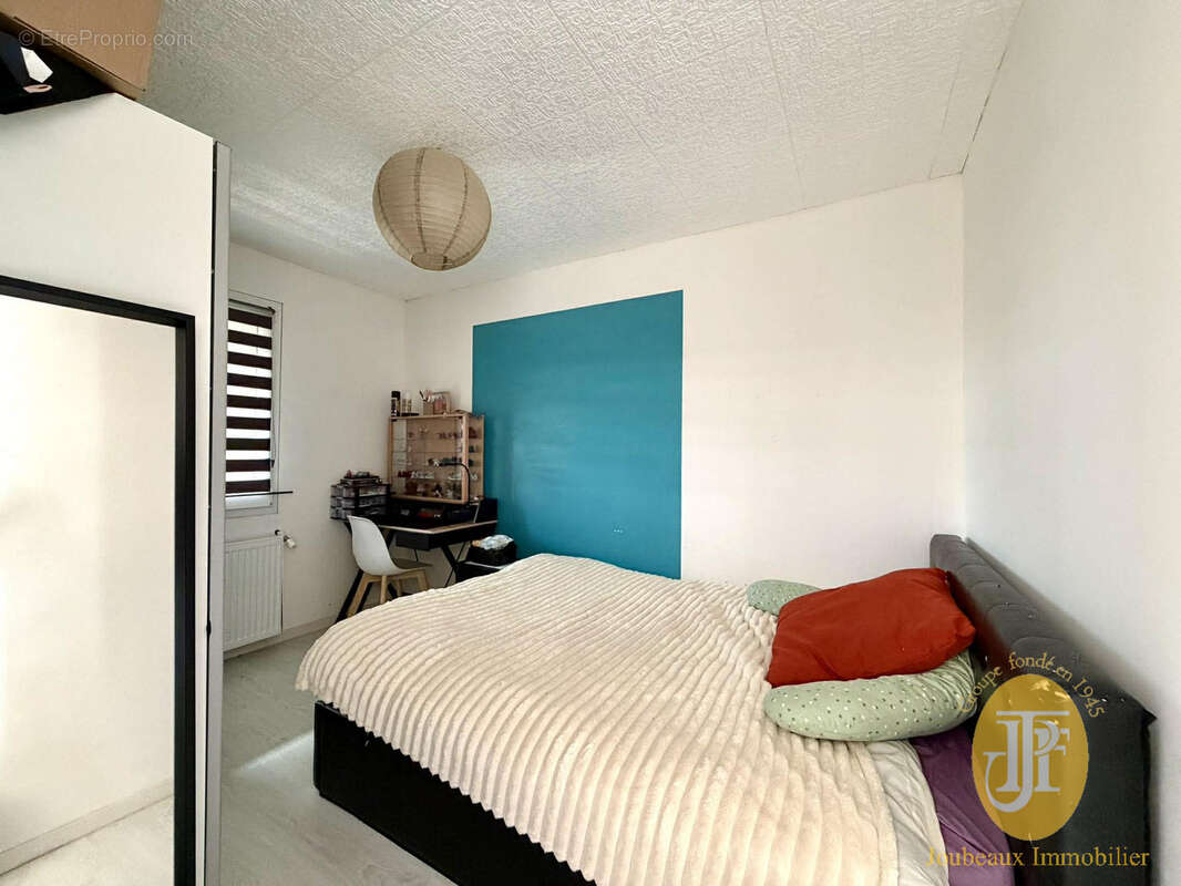 Maison à LA CHAPELLE-REANVILLE