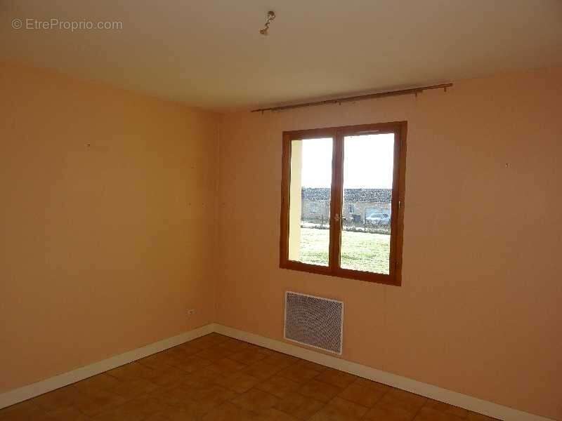 Maison à VERNEUIL-SUR-VIENNE