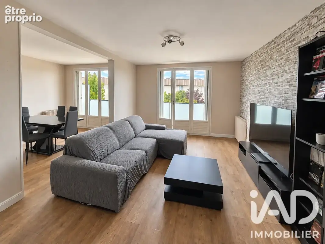 Photo 1 - Appartement à SAINT-JEAN-DE-LA-RUELLE