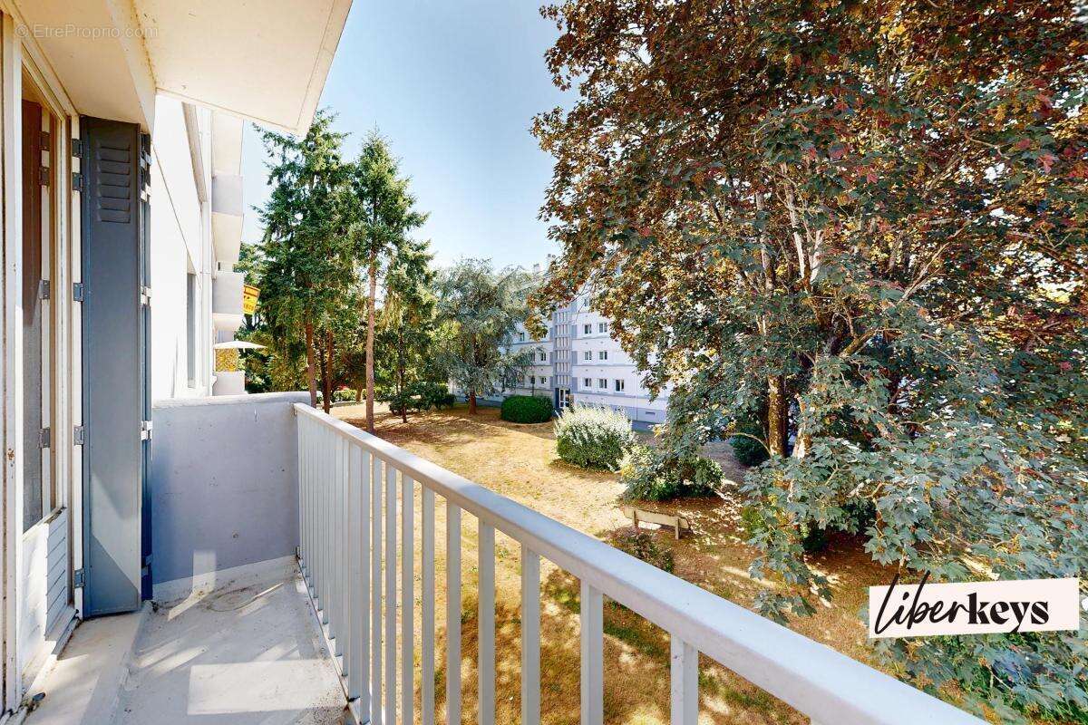 Appartement à SAINT-SEBASTIEN-SUR-LOIRE