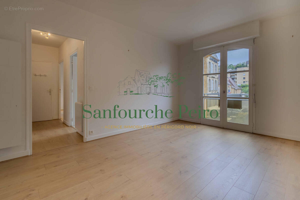 Appartement à SARLAT-LA-CANEDA