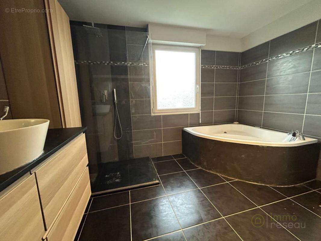 Maison à FERRIERE-LA-GRANDE