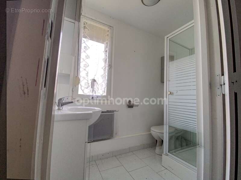 Maison à TAVAUX-ET-PONTSERICOURT