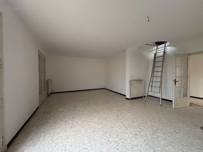 Maison à vendre 7 pièces BEZIERS (34) - photo 5