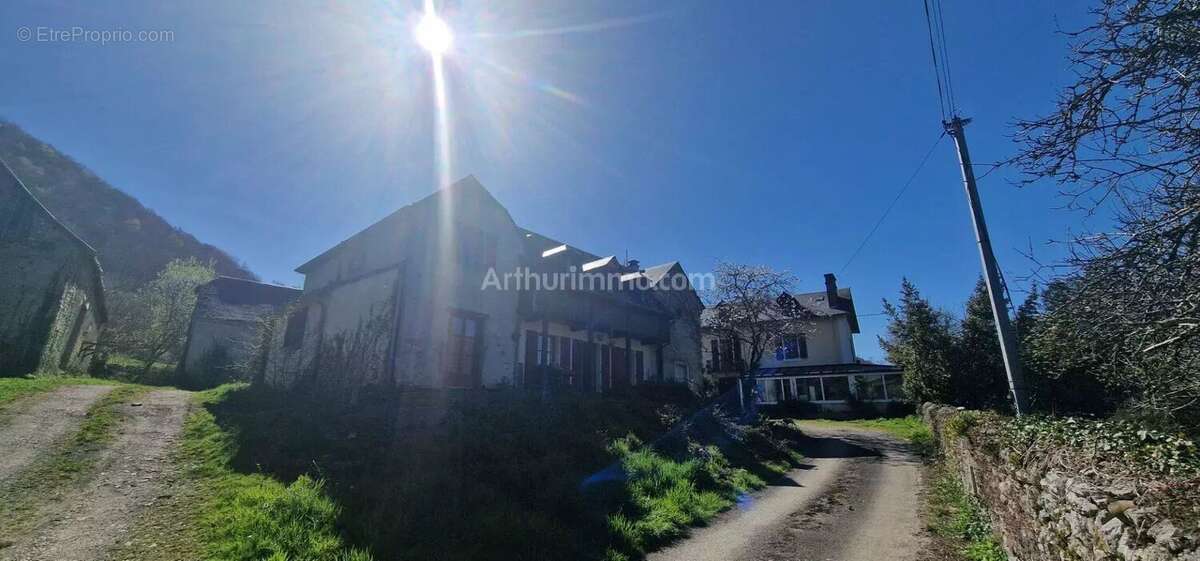 Maison à SAINT-PE-DE-BIGORRE