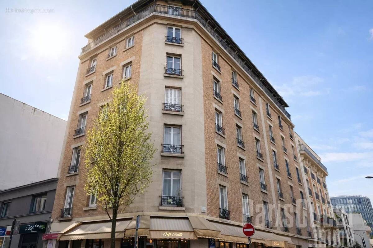 Appartement à ISSY-LES-MOULINEAUX