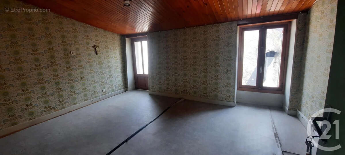 Maison à BEAULIEU
