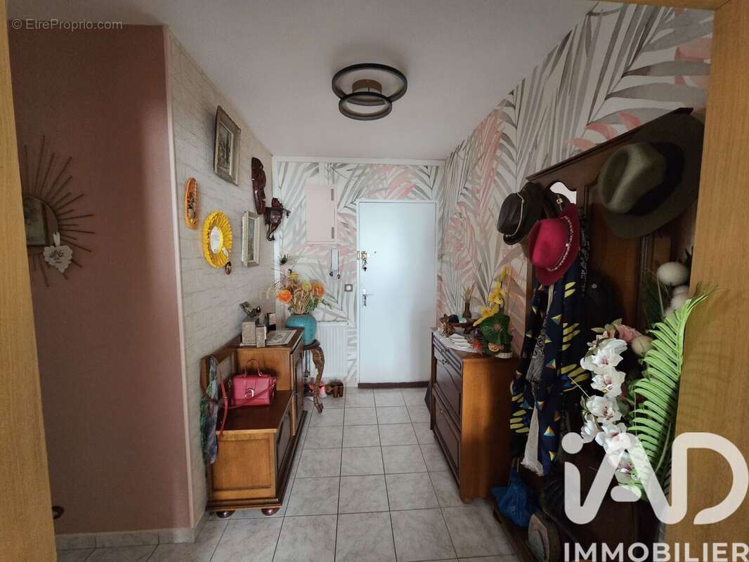 Photo 2 - Appartement à SENS