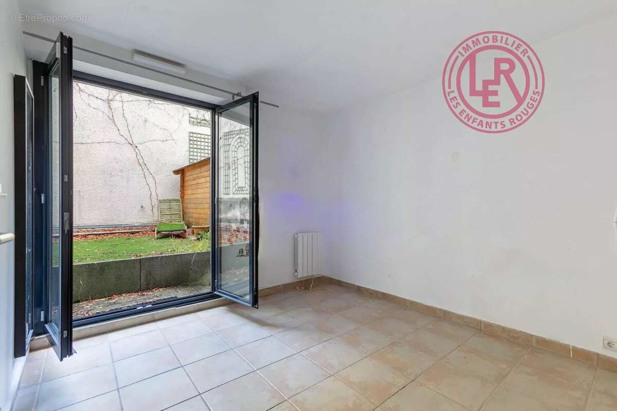 Appartement à PARIS-10E