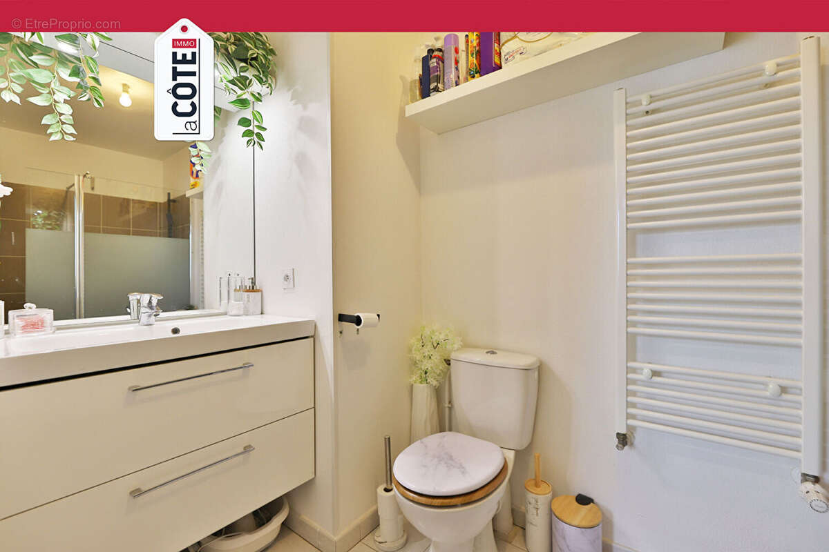 Appartement à CHATEAUNEUF-LES-MARTIGUES