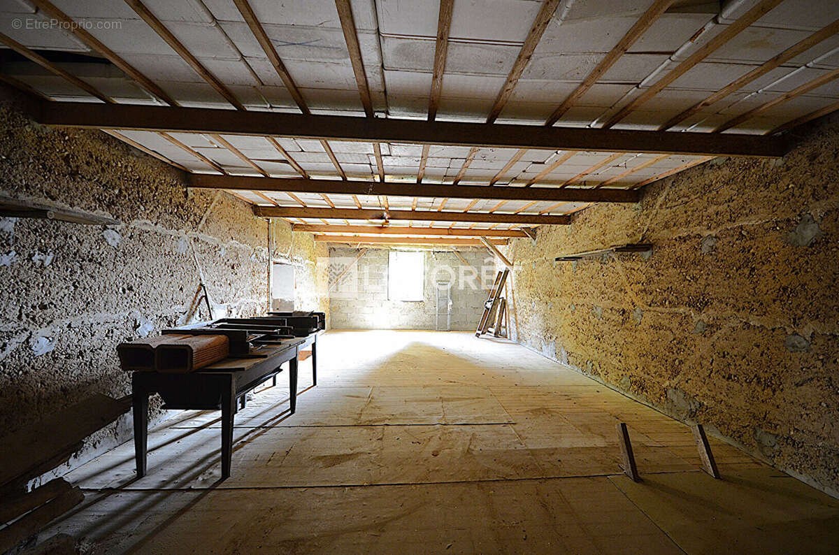 Maison à BOURG-SAINT-CHRISTOPHE