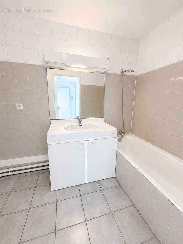 Appartement à VILLE-LA-GRAND
