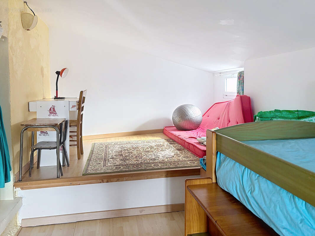 Maison à DONVILLE-LES-BAINS