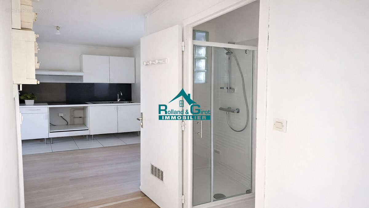 Appartement à LIFFRE