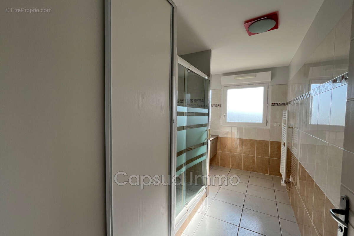 Appartement 88 m² à Serignan  - photo 6