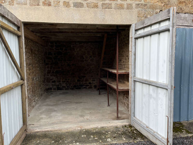 Maison à SAINT-SEVER-CALVADOS