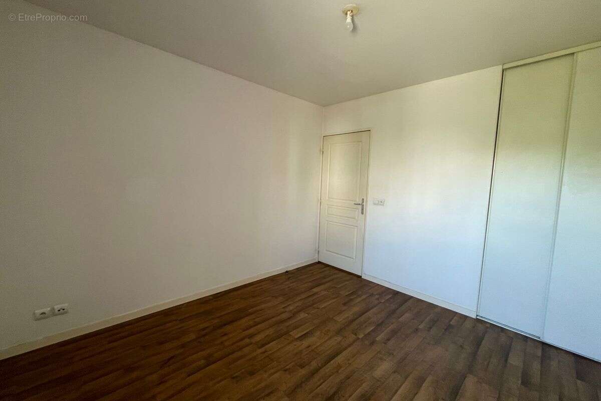 T2 de 50,11 m² à Saint-Priest, Carré Rostand au prix de vente de 121 200 € - photo 4